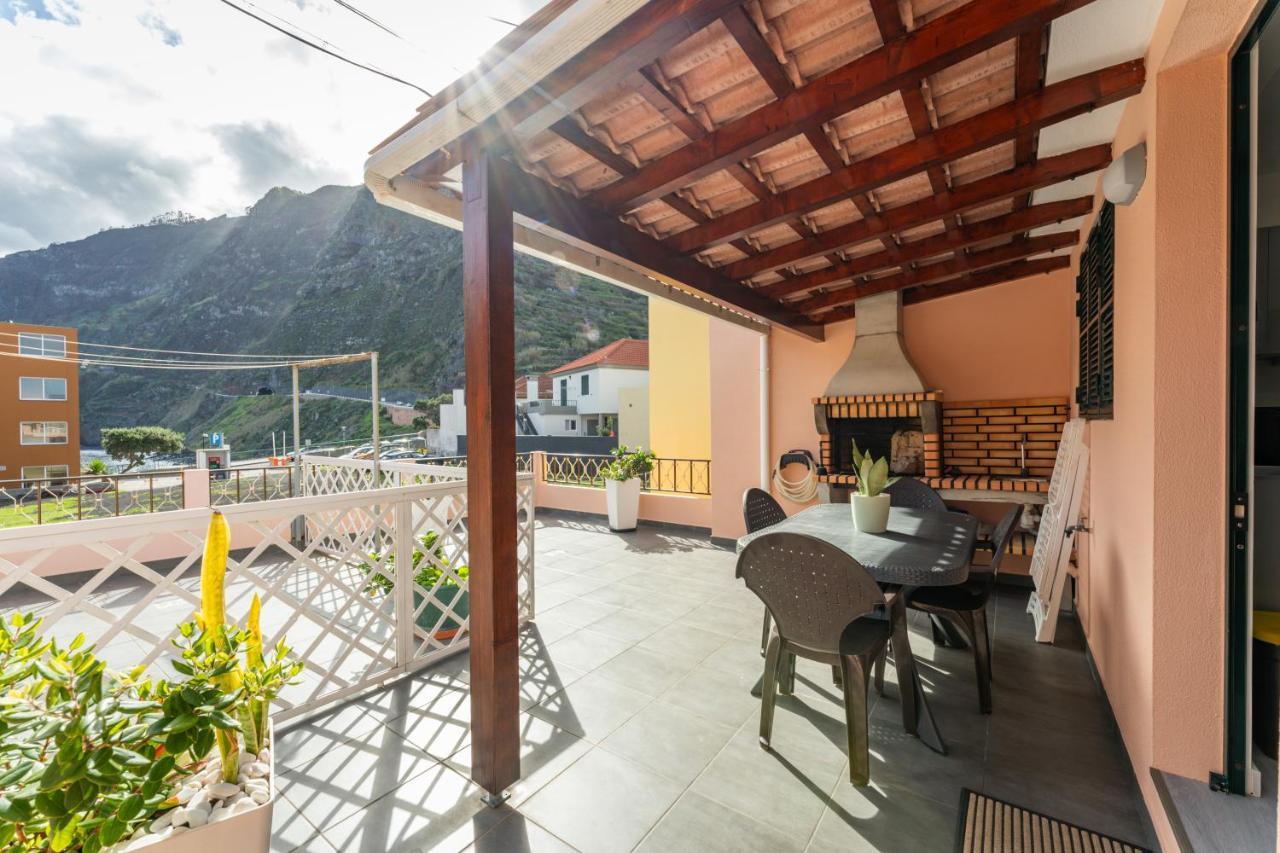 Villa Ocean Breeze à Porto Moniz Extérieur photo
